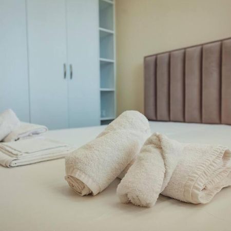 Luxury Apartment At Myslym Shyri تيرانا المظهر الخارجي الصورة