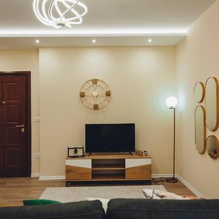 Luxury Apartment At Myslym Shyri تيرانا المظهر الخارجي الصورة