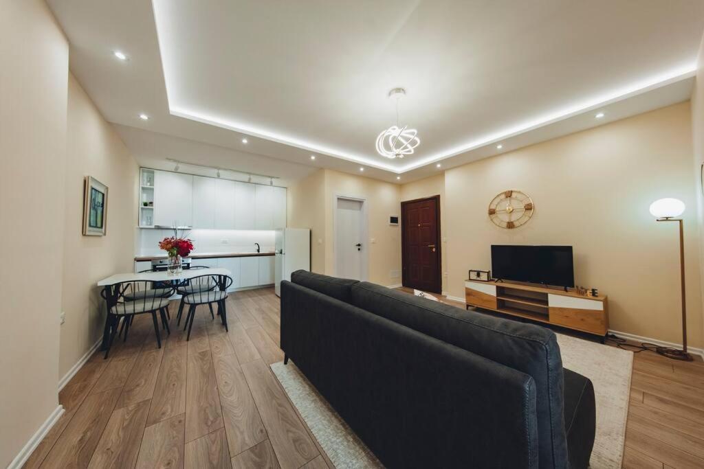 Luxury Apartment At Myslym Shyri تيرانا المظهر الخارجي الصورة