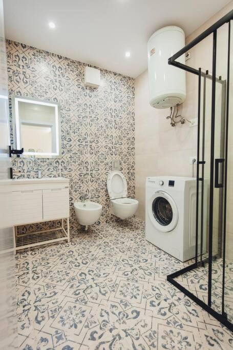 Luxury Apartment At Myslym Shyri تيرانا المظهر الخارجي الصورة